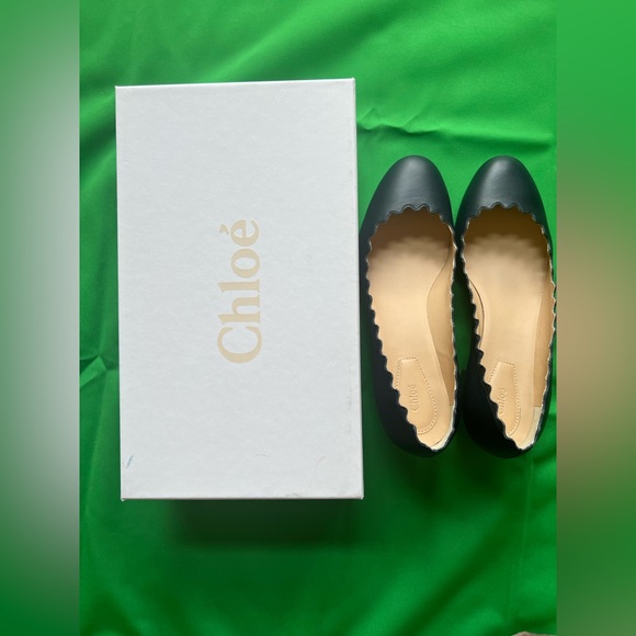 Chloe Pumps with Scalloped Edge 100% Leather Navy Size 7 - Picture 9 of 15